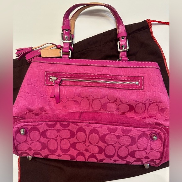 Pink Coach Authentic Signature Handbag - Picture 6 of 8